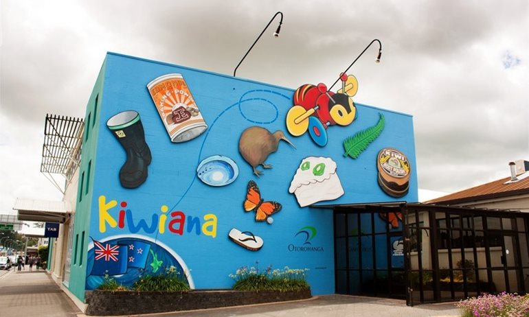Otorohanga-Kiwiana-mural Ōtorohanga District